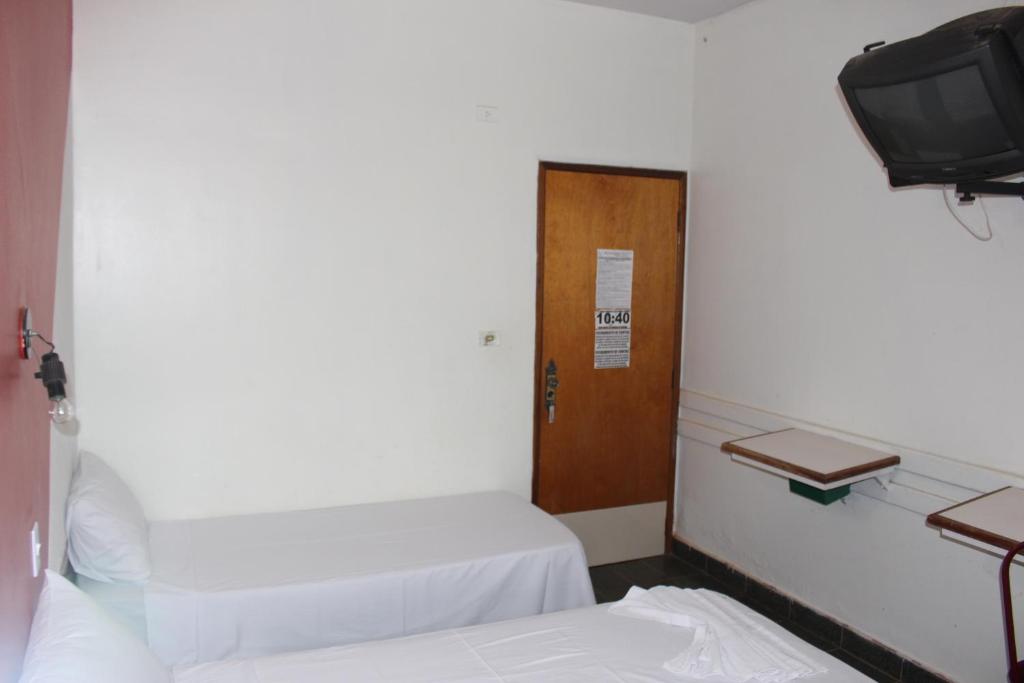  Bica Pau Hotel