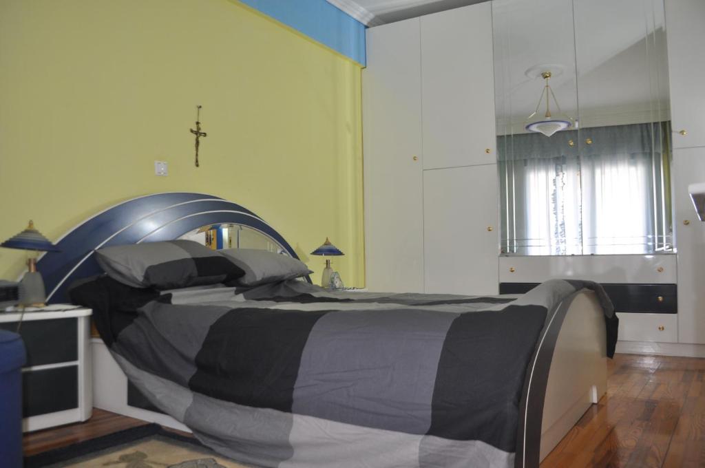 Posteľ alebo postele v izbe v ubytovaní Spacious Apartment