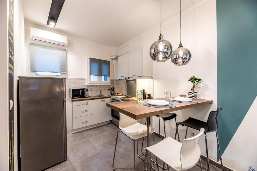 A kitchen or kitchenette at Ports Crossroad A