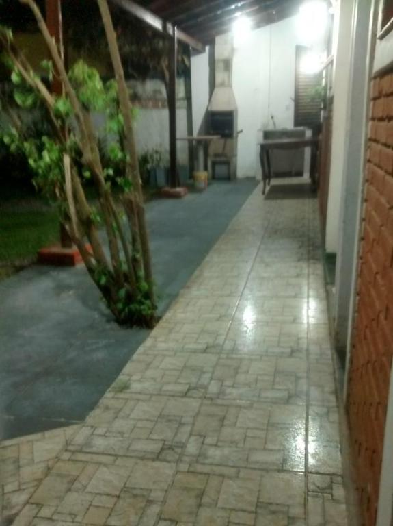  Bertioga com piscina no Cantão do Indaiá. 50 metros Pertinho do Mar - Temporada
