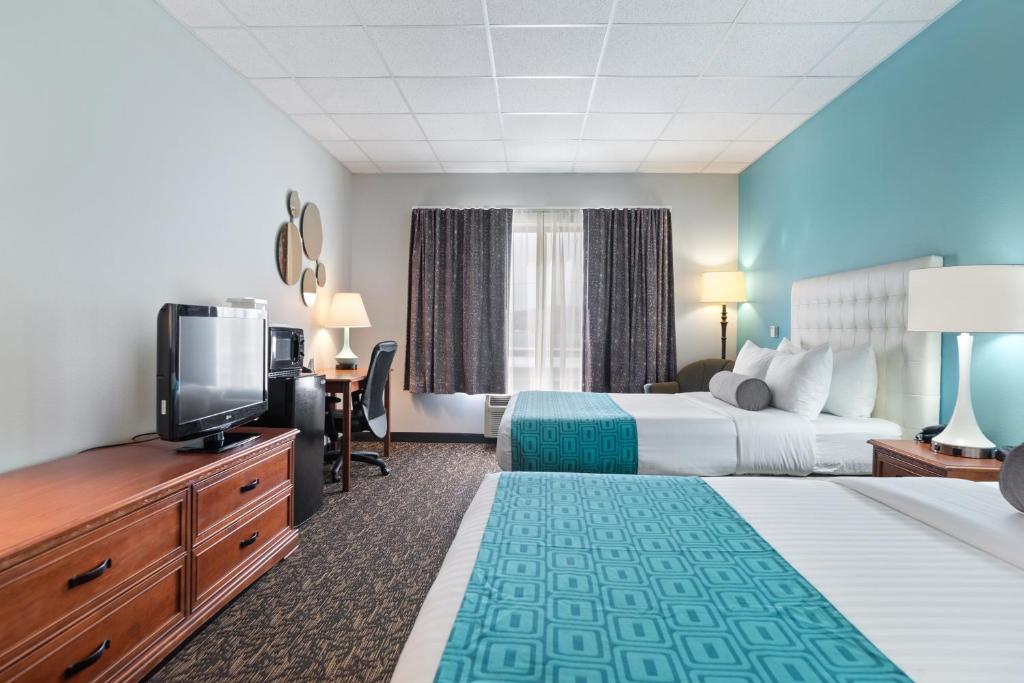 Elevation Inn & Suites, Trademark Collection by Wyndham - Queen Room With Two Queen Beds - Non-Smoking