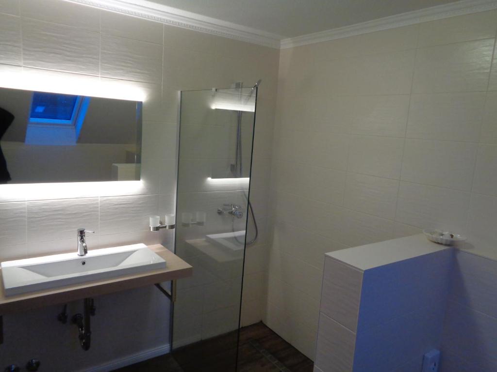 Koupelna v ubytování Hotel Garni Eichhornkobel