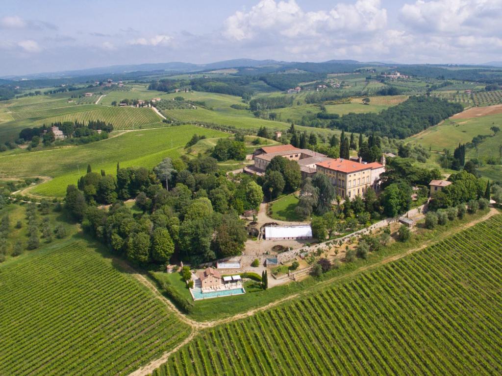 an aerial view of a estate in a vineyard at Tenuta Di Monaciano in Ponte A Bozzone