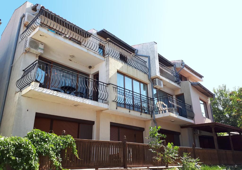 SB Seaside Residence