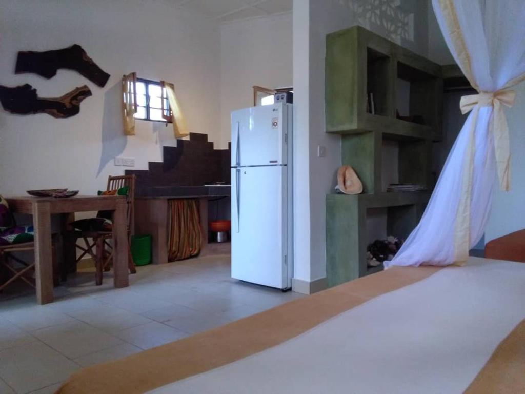 Kamili View Apartments - Studio Apartment
