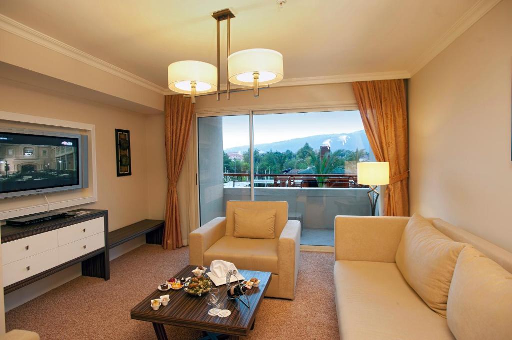Crystal De Luxe Resort & Spa - All Inclusive - Rey Suite