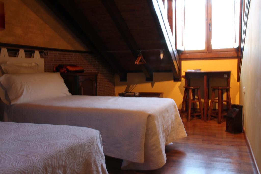 Micro-Hostal La Puerta del Perdón - Twin Room