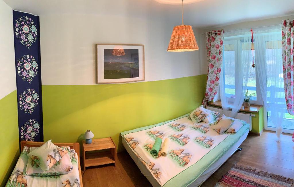 Dom na Starym Gościńcu Tiszyna - Chambre Triple Avec Balcon - Zielony Zakątek