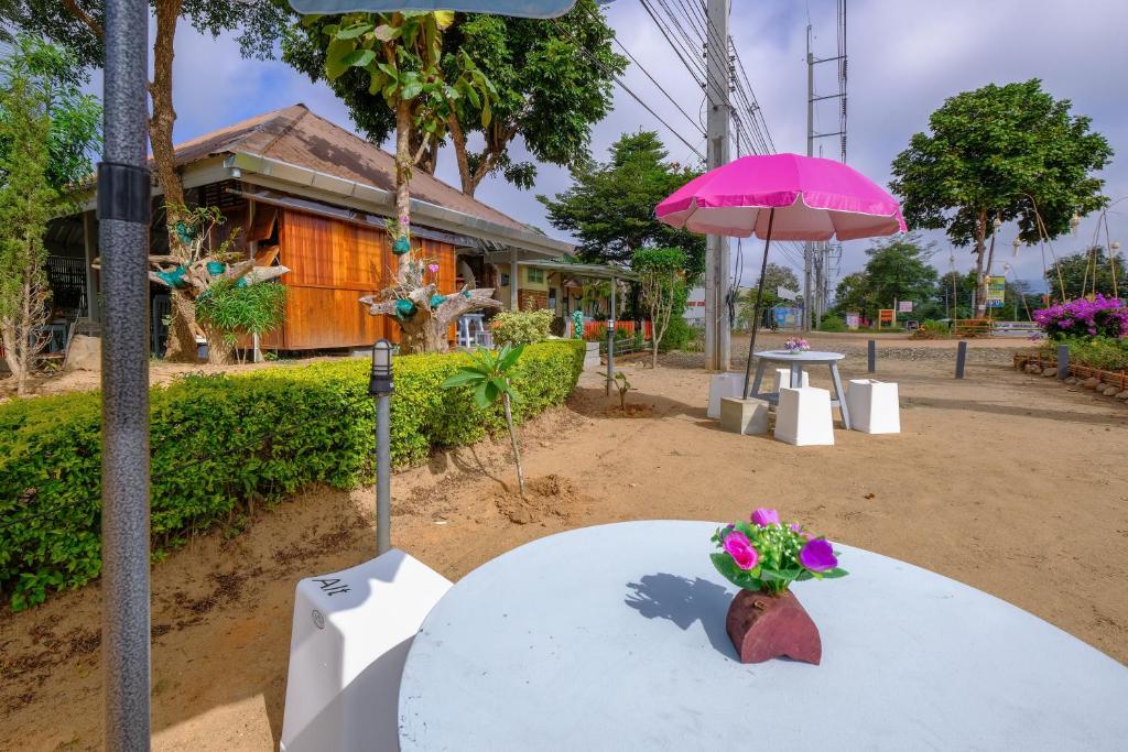Zahrada ubytování Pai Tewdoi ปาย ทิวดอย รีสอร์ท