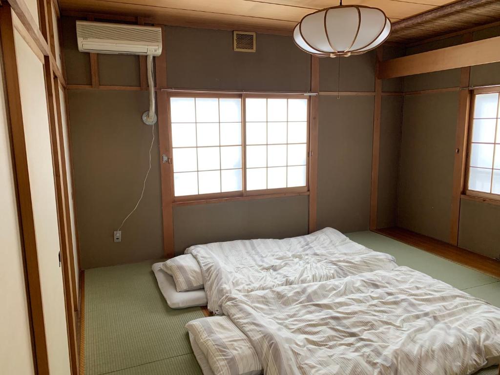 Gallery image of Hostel Jumpu Manpan in Otaru