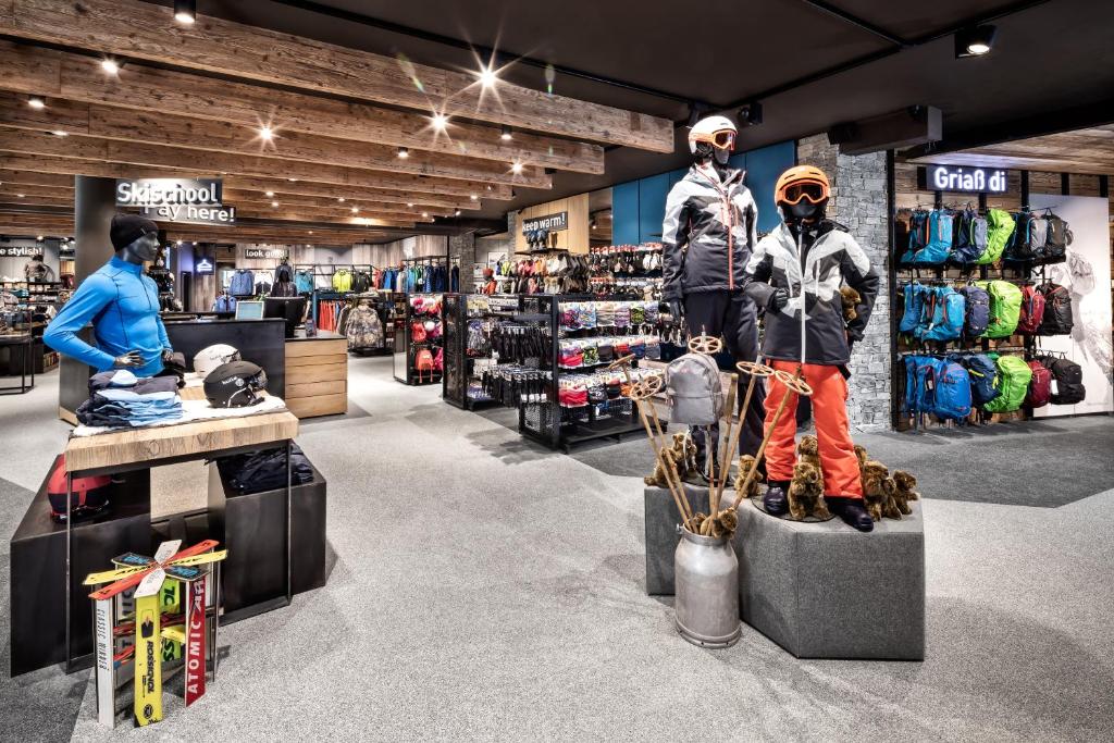 The North Face – The Ski Chalet
