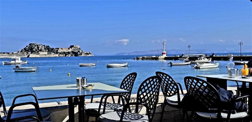 Kép AAY- Best Corfu Town & Sea Apart 2bedroom Renovated + lift / Comfy&Design+WiFi szállásáról Korfuban a galériában