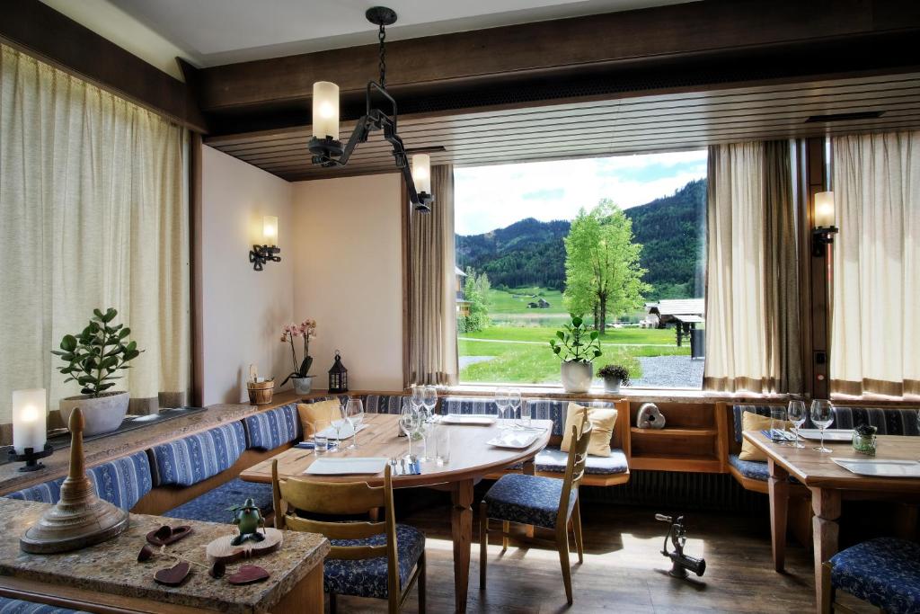 Widok na góry z tego hotelu