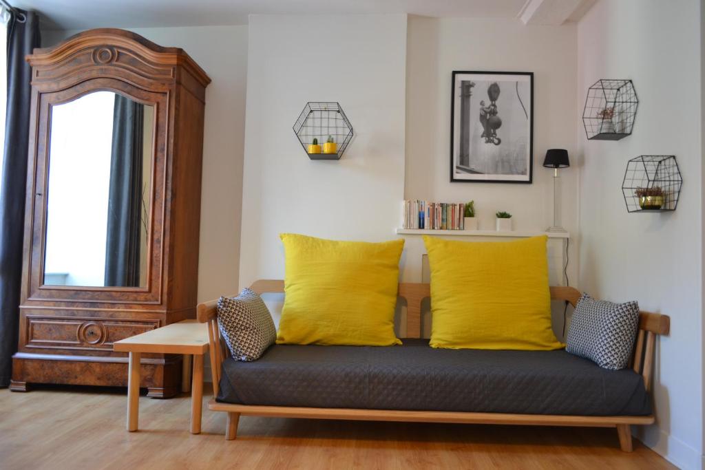 La Maison Des Buis - Habitación Triple Estándar