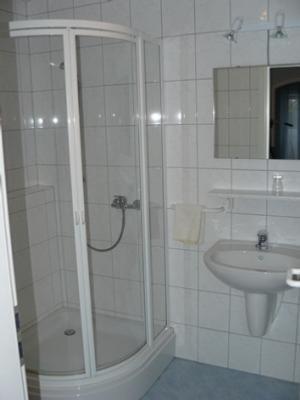 Koupelna v ubytování Hotel zur Post Garni