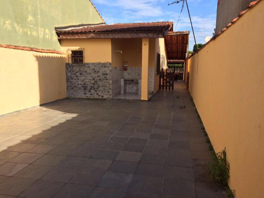  Casa em Itanhaem