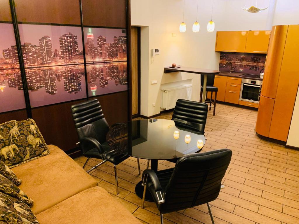 Arkadia Palace 2BD Apartment - Housity