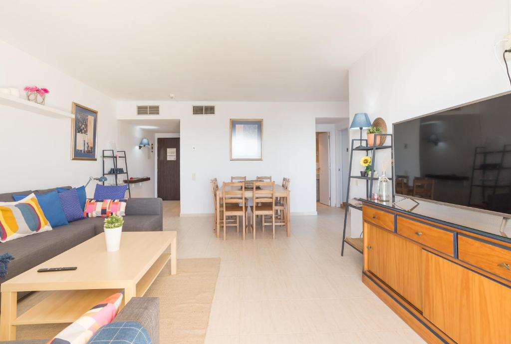 FAMILY Estrella de Mar front to the sea Free Parking ...