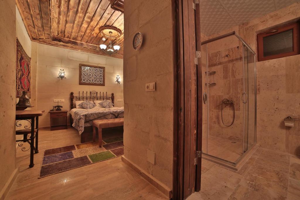 Caravanserai Inn Hotel - 14