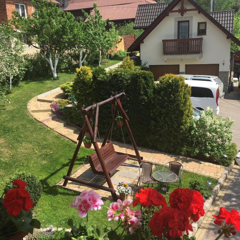 Vonkajšia záhrada v ubytovaní Domek pod Maciejową