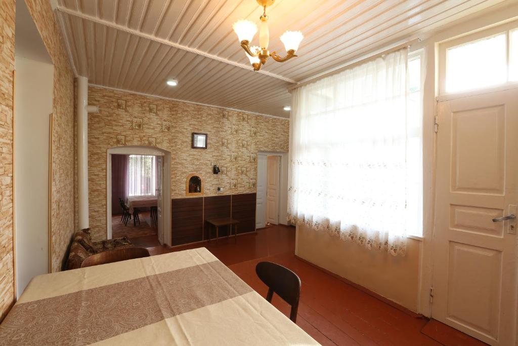 Postel nebo postele na pokoji v ubytování Guesthouse ''Ashot Shalunts''