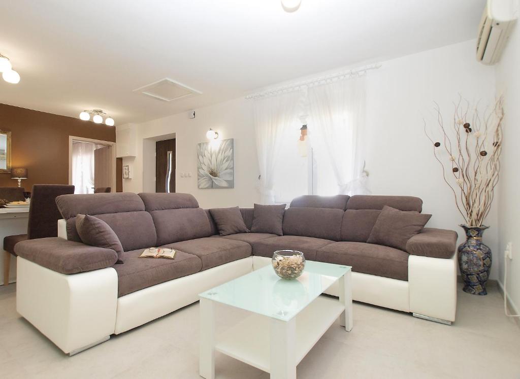 Część wypoczynkowa w obiekcie Holiday Home Villa Angelina 1233