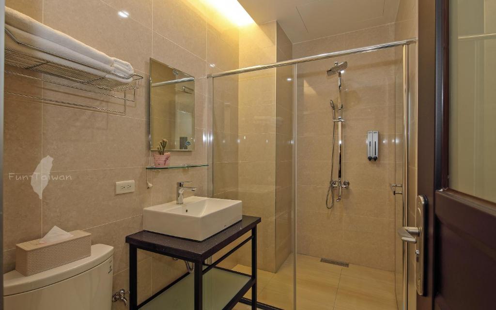 A bathroom at 宜蘭莫內花園城堡