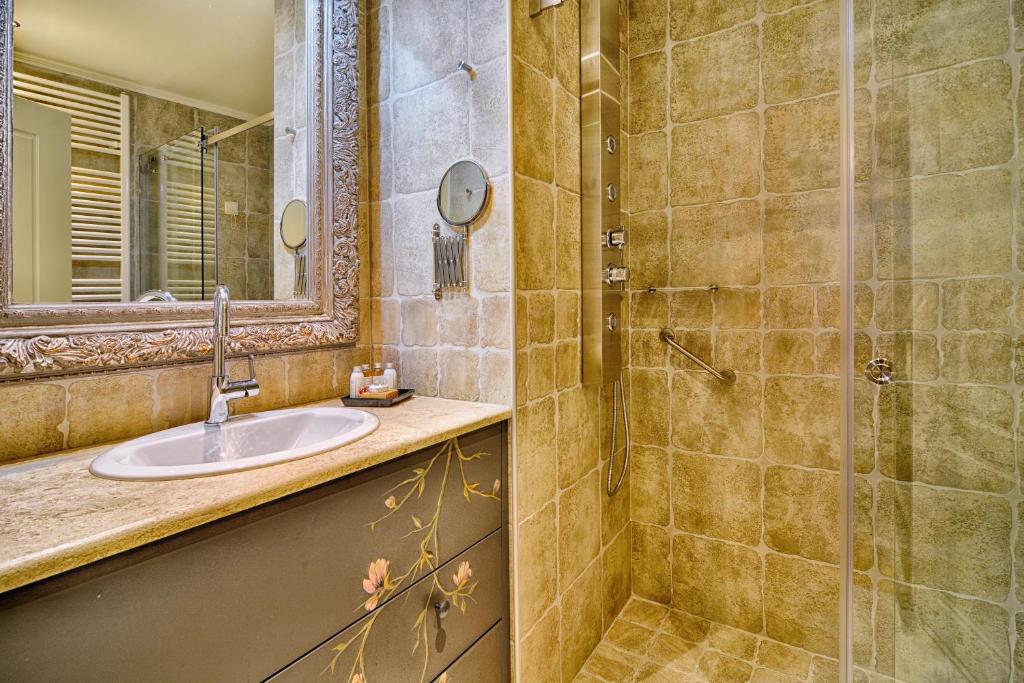 Hotel Antique - Resim 18