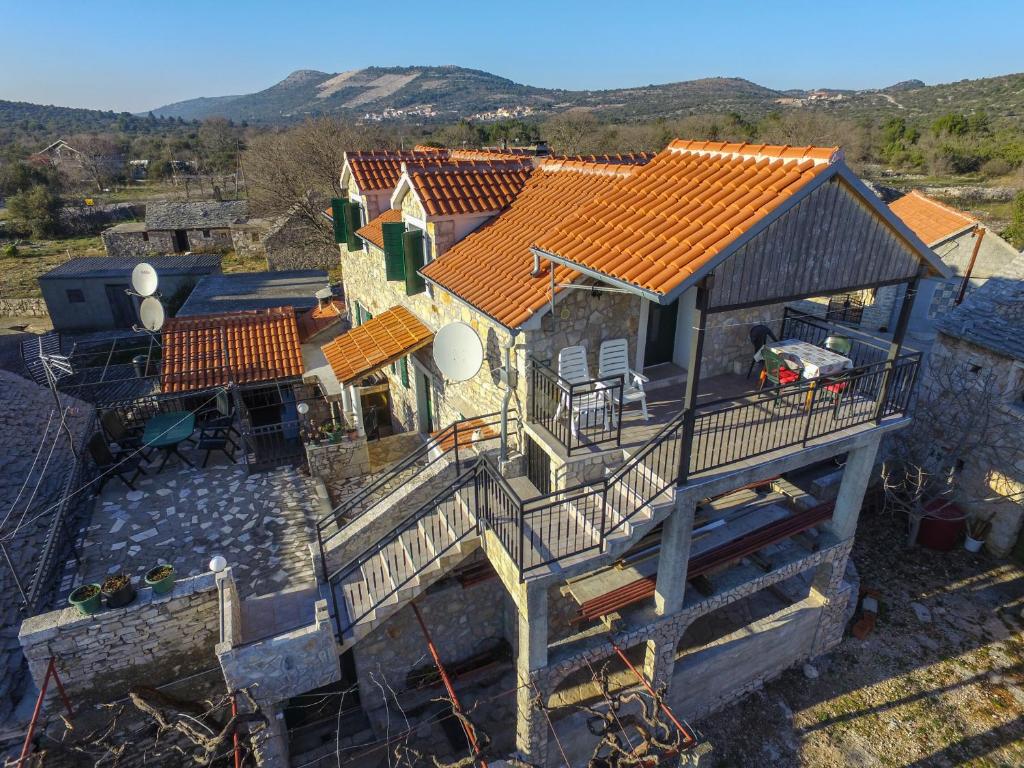 Výhľad na hory alebo výhľad na hory priamo z apartmánu