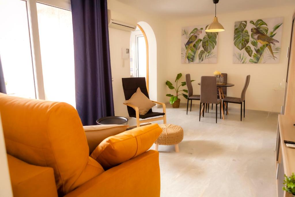 Expoholidays - Apartamentos Puerto Almerimar - Apartamento De Una Habitación Con Vista A La Ciudad