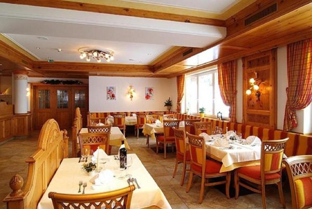 Restaurace v ubytování Lifthotel