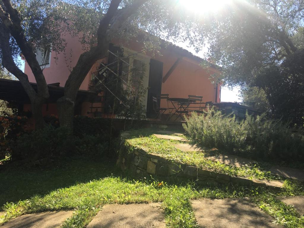 Ogród w obiekcie La casa di Fedra