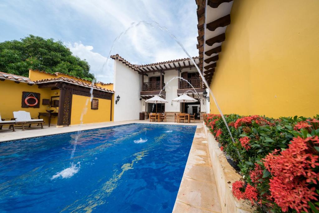 Bazén v ubytování Nueva Granada Hotel Colonial -Centro Histórico- nebo v jeho okolí