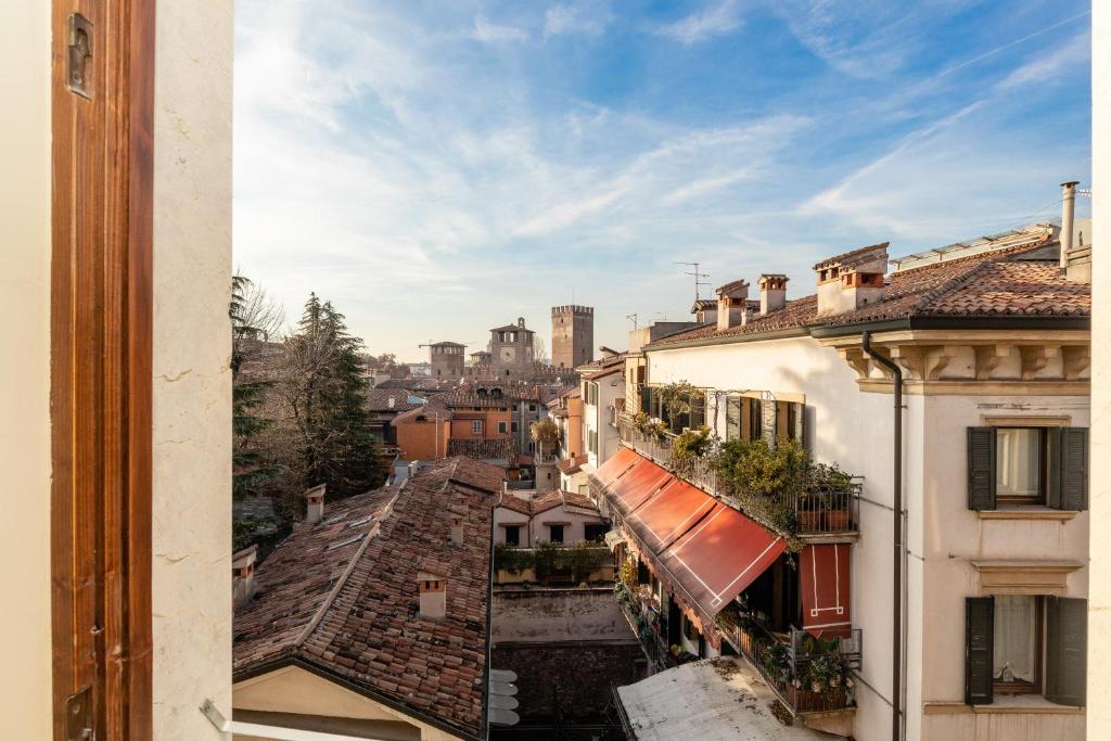 Výhľad na mesto Verona alebo výhľad na mesto priamo z penziónu