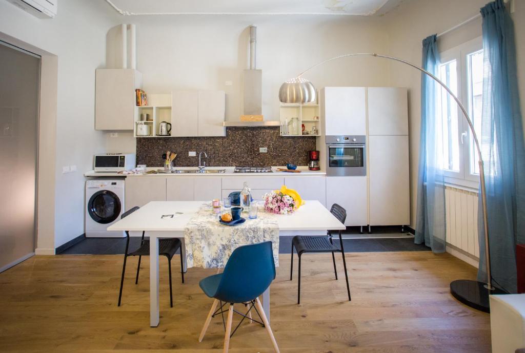 Acacia Firenze Dalia, Florence Updated 2024 Prices