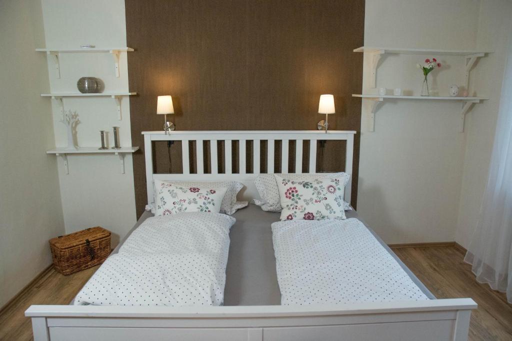 Postel nebo postele na pokoji v ubytování Landhotel Sonneneck - Breuna im Naturpark