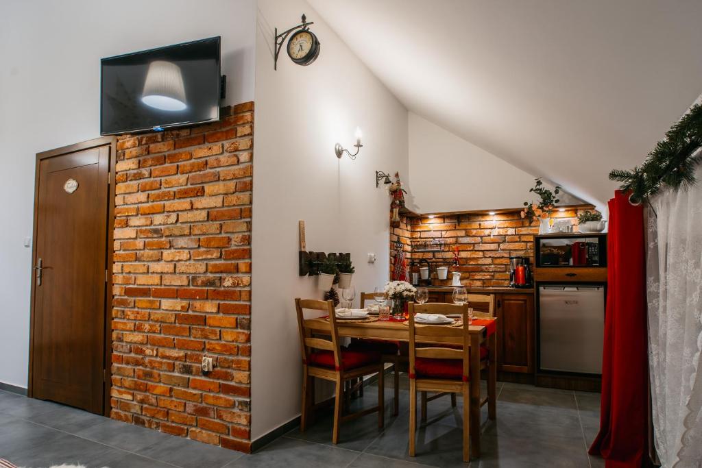 Willa Nad Potokiem - Quadruple Room With Bathroom
