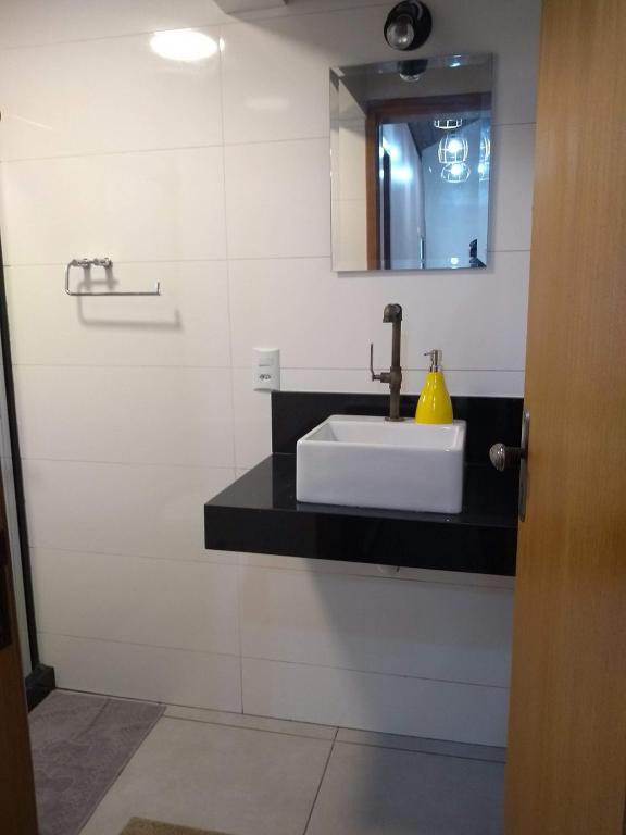  RESIDENCIA DOS LEAIS