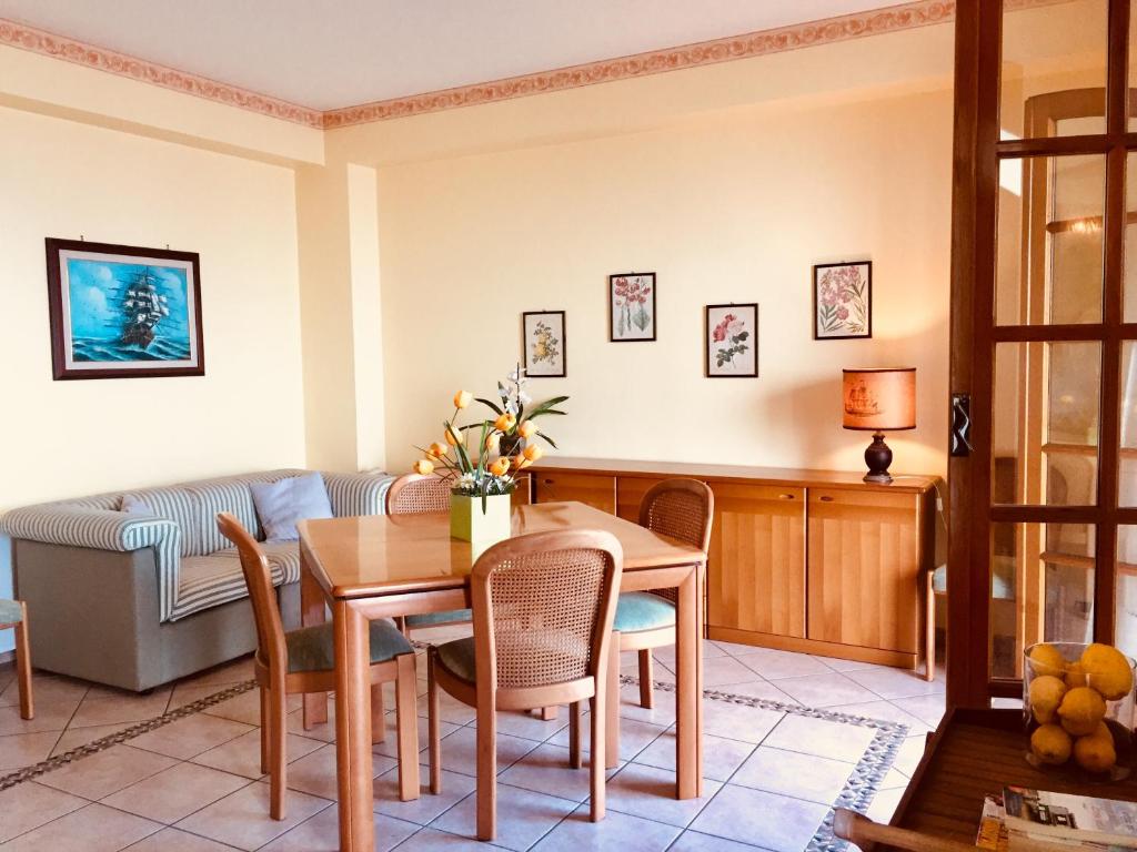 Posezení v ubytování Torre Archirafi Vacanze