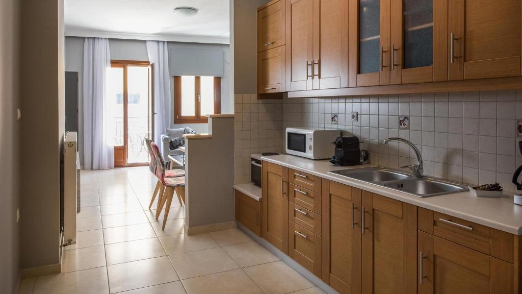 Minaret Suites and Apartments - 8