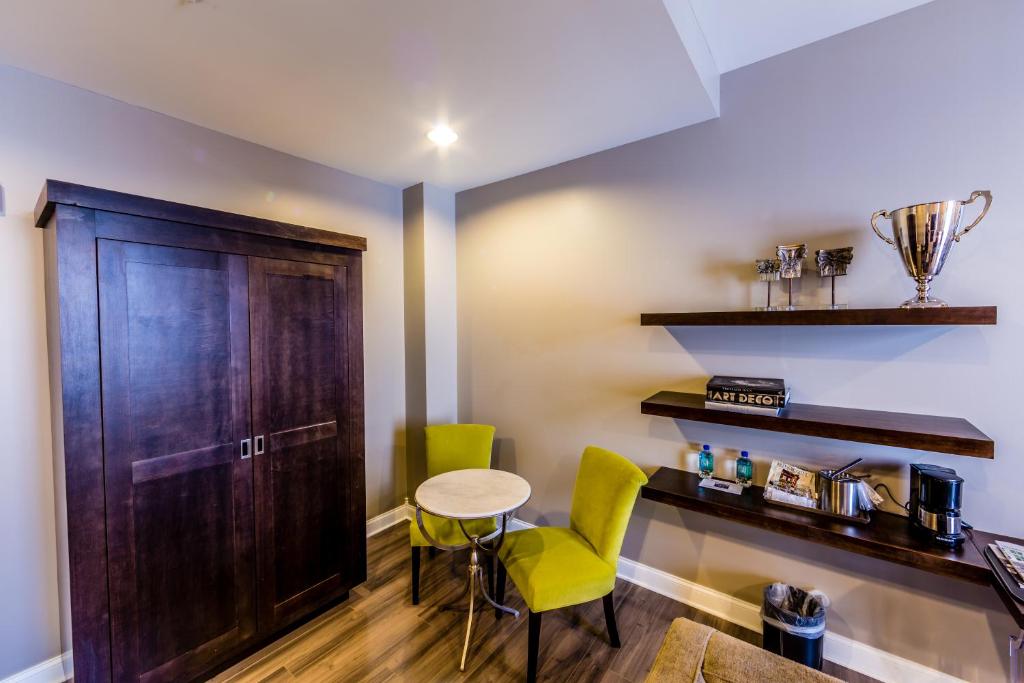 Kuchyň nebo kuchyňský kout v ubytování Hotel at the Lafayette Trademark Collection by Wyndham