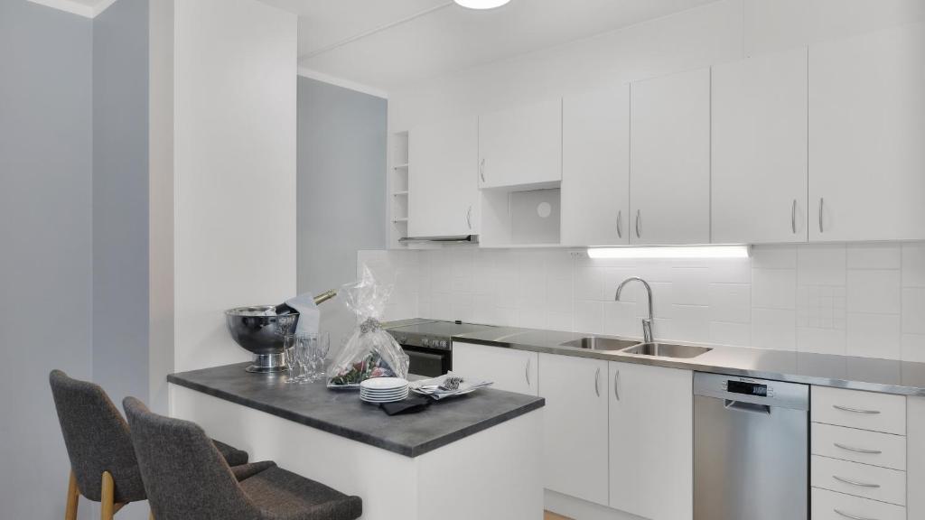 Kuchyň nebo kuchyňský kout v ubytování Strand Hotell Borgholm