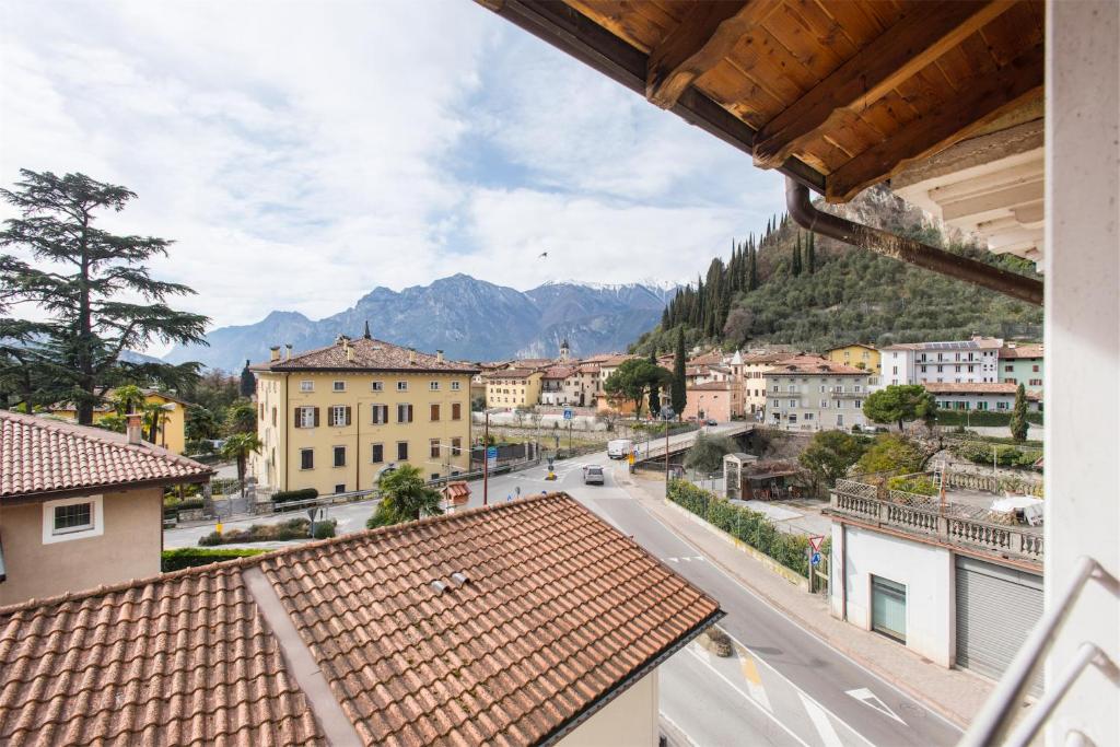 Zdjęcie z galerii obiektu Casa Lidia, la mansarda sul fiume w Arco