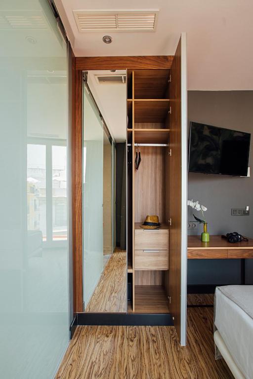 Málaga Premium Hotel - Resim 30