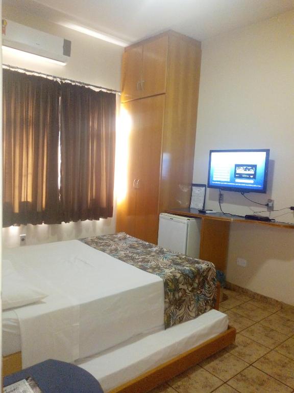  Hotel Nacional Service