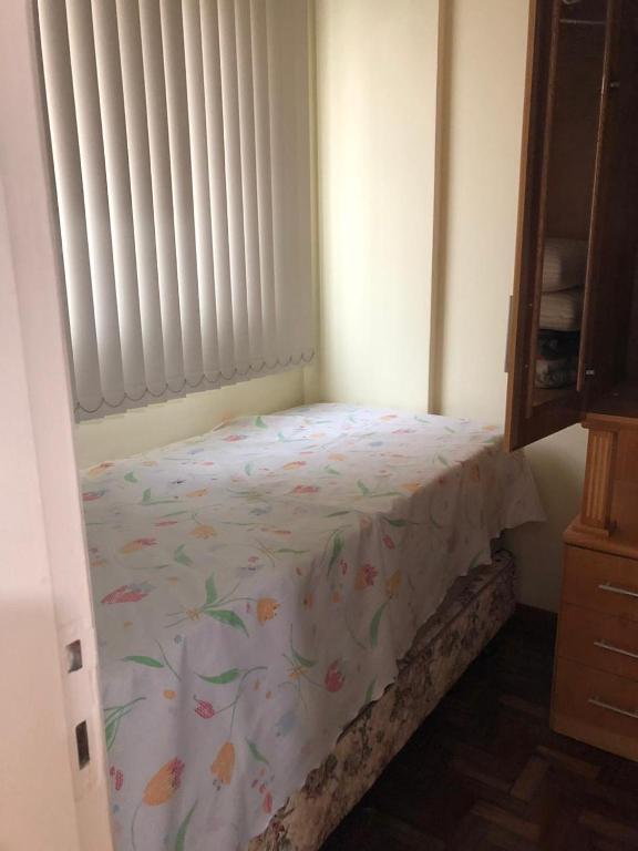  Apartamento Santos 2 dormitórios Gonzaga / José Menino - 6 pessoas