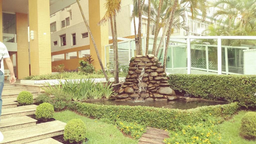  Apartamento Santos 2 dormitórios Gonzaga / José Menino - 6 pessoas