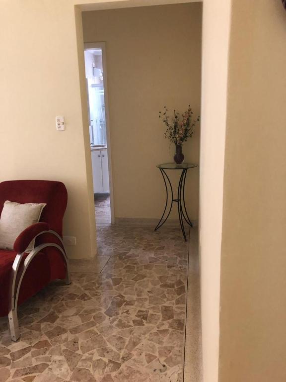 Apartamento Santos 2 dormitórios Gonzaga / José Menino - 6 pessoas