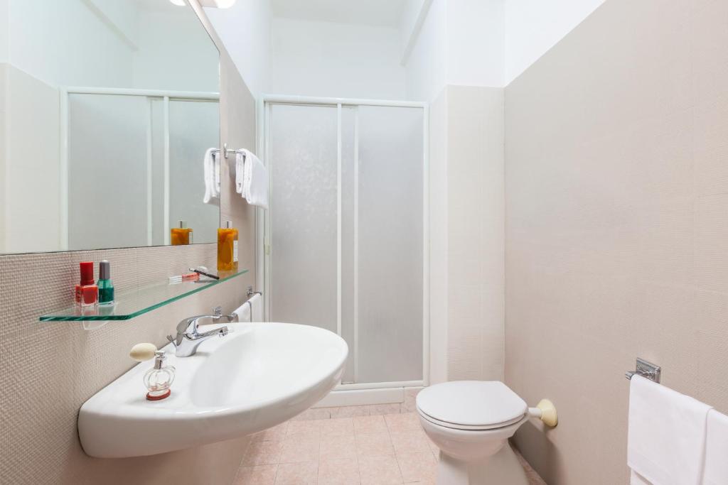 Koupelna v ubytování ibis styles Trani