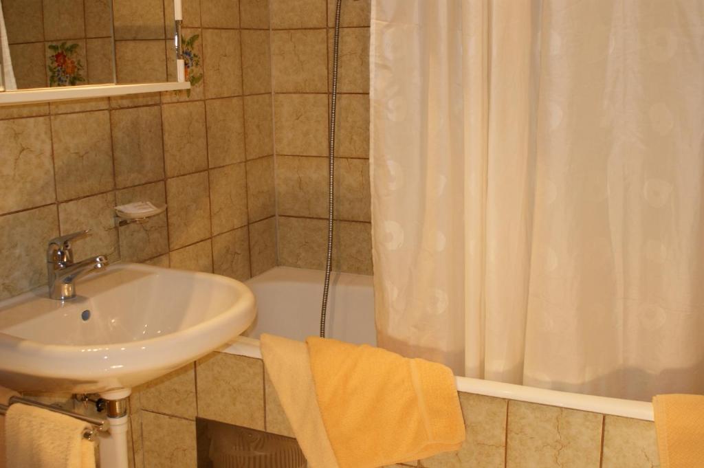 Koupelna v ubytování Sonnenhotel Soldanella Sonneck
